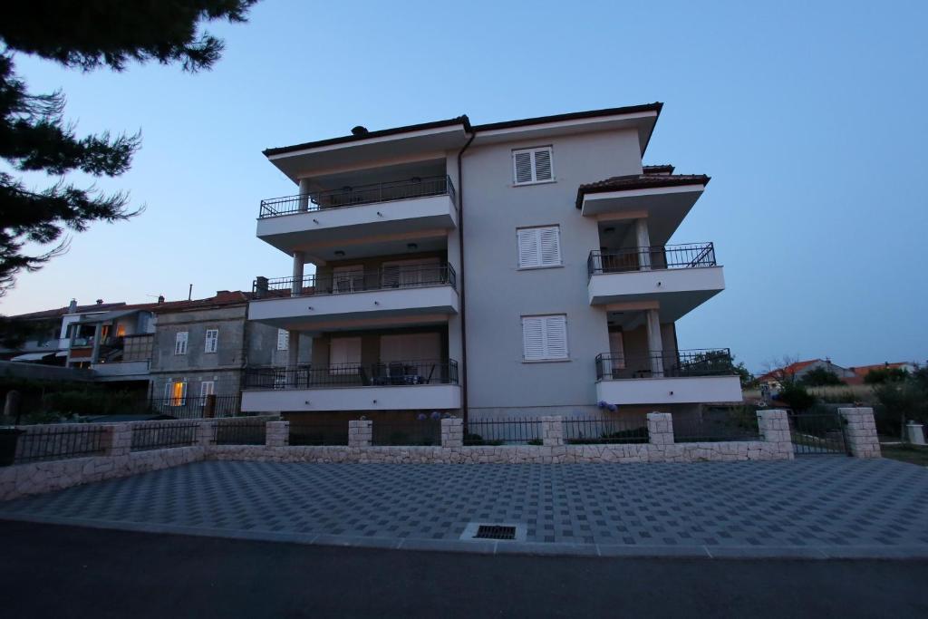 Lila Apartments Zadar Exterior photo